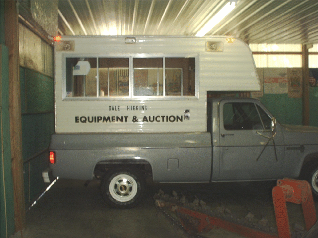 auctiontruck.gif